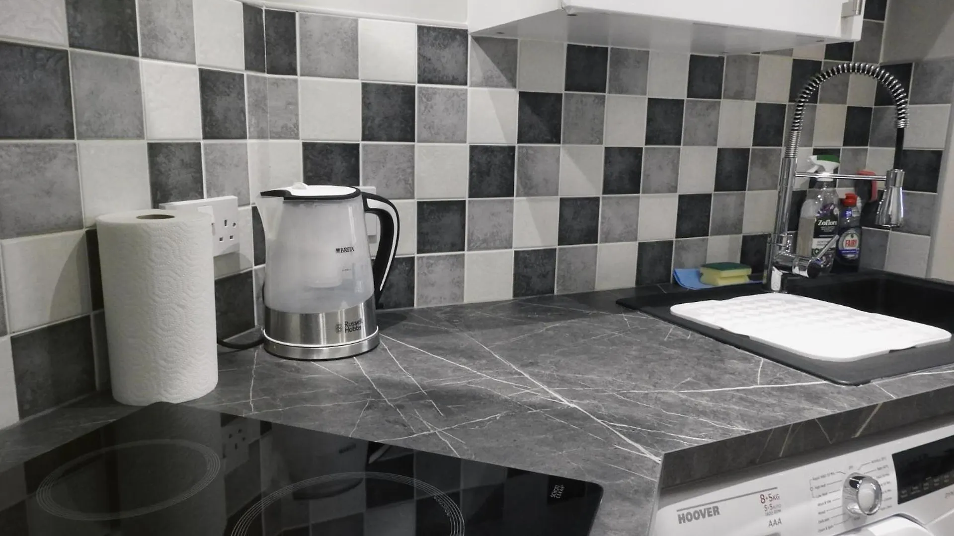 Stylish Modern Apartment With Parking Harrogate 0*,  Großbritannien