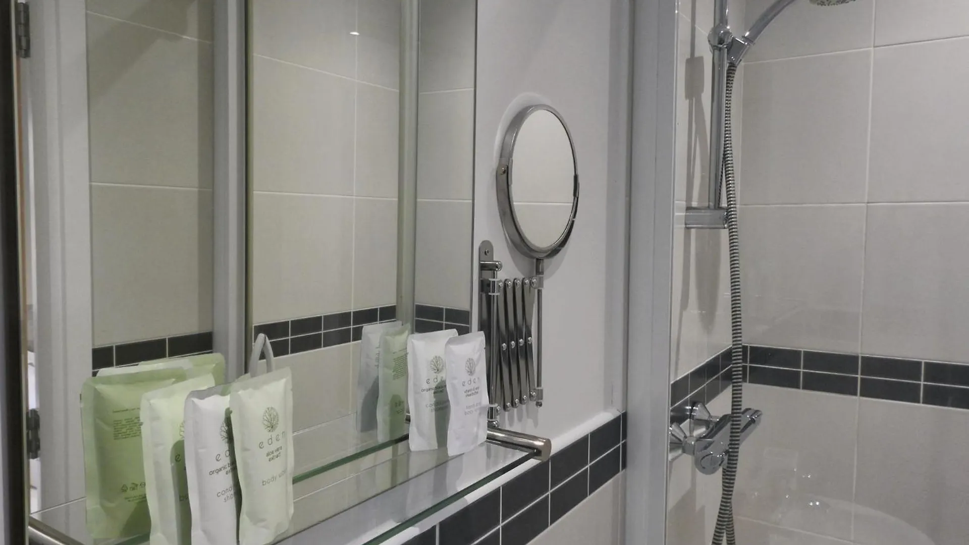 Stylish Modern Apartment With Parking Harrogate Großbritannien